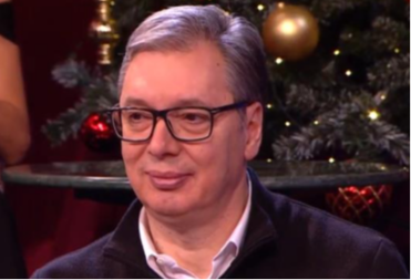 VUČIĆ OTKRIO KOLIKO LJUDI BIA PRISLUŠKUJE "6 miliona Srba misli da su prisluškivani, a istina je..." POKAZAO I KOLIKO ZNA